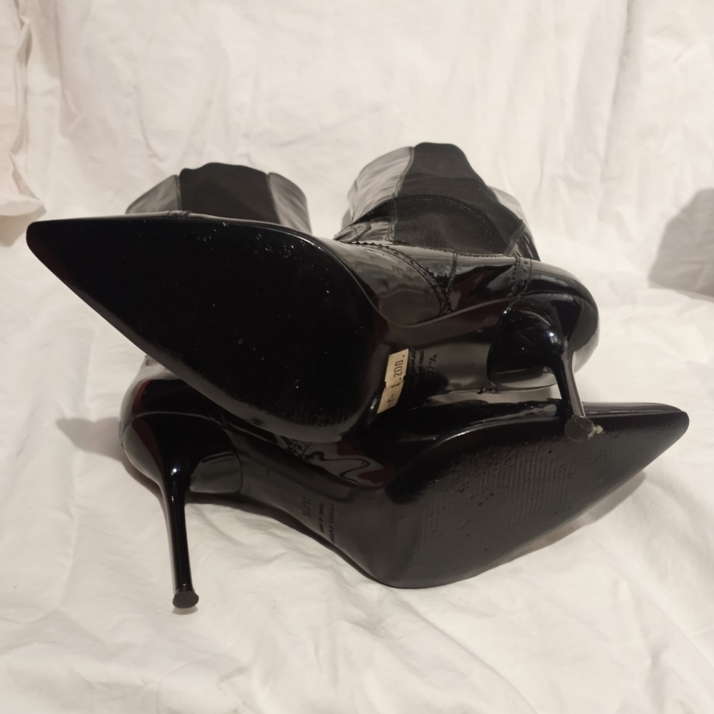 Final Sale - DOLCE & GABBANA  Black Patent Pull-on Stiletto Boots, size 37½ - Picture 5 of 9